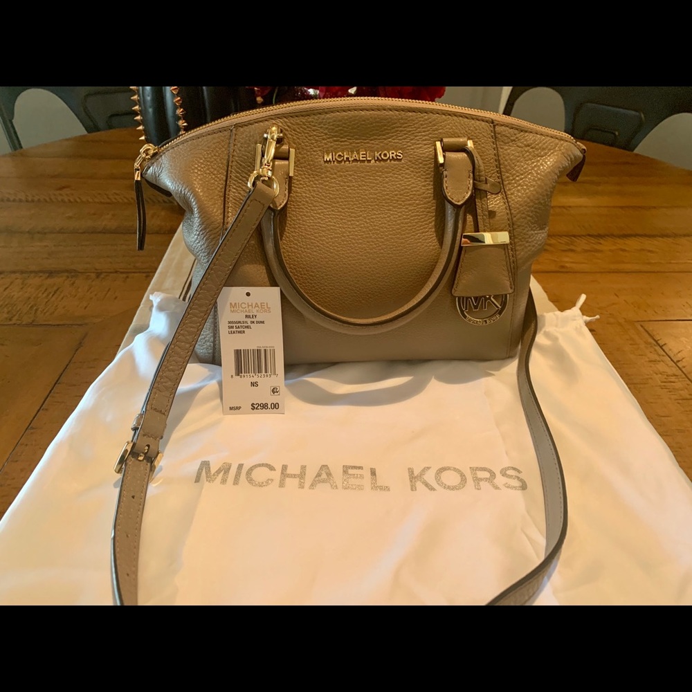 Michael Kors Riley satchel crossbody